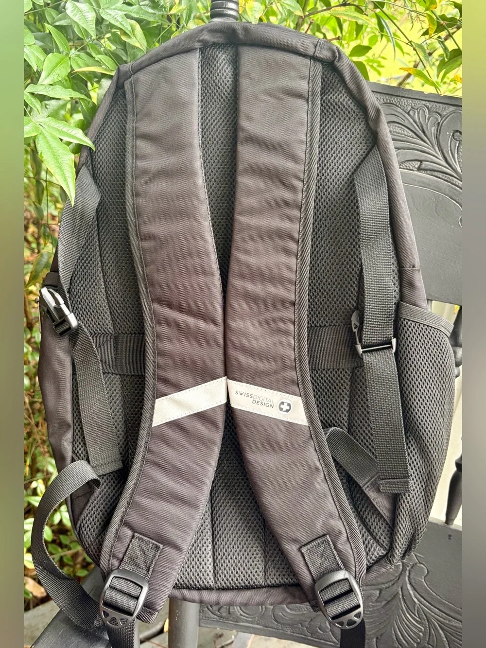 NWT SWISSGEAR Black and Gray Everyday Laptop Backpack